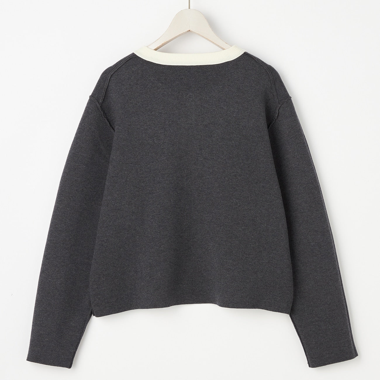 紧凑型针织外套