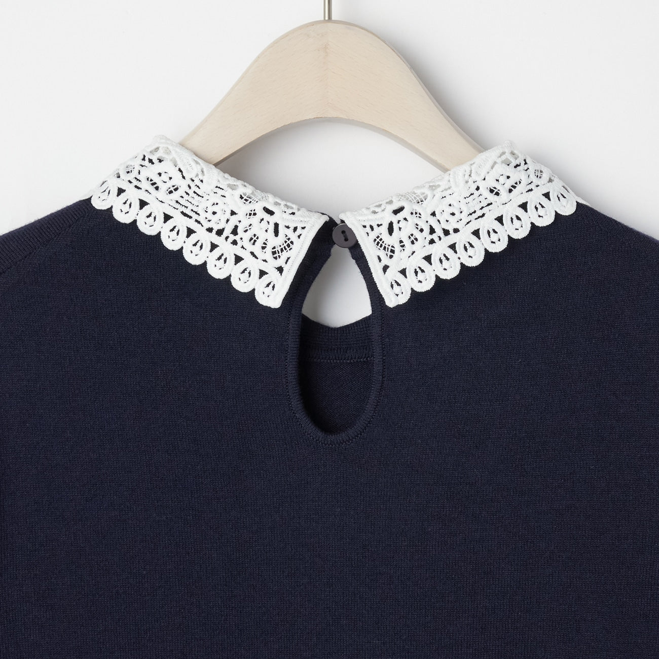 蕾丝领套头毛衣_19